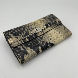 Giani Bernini Full-size Wallet Beautiful Snake Pattern Soft Beautiful leather